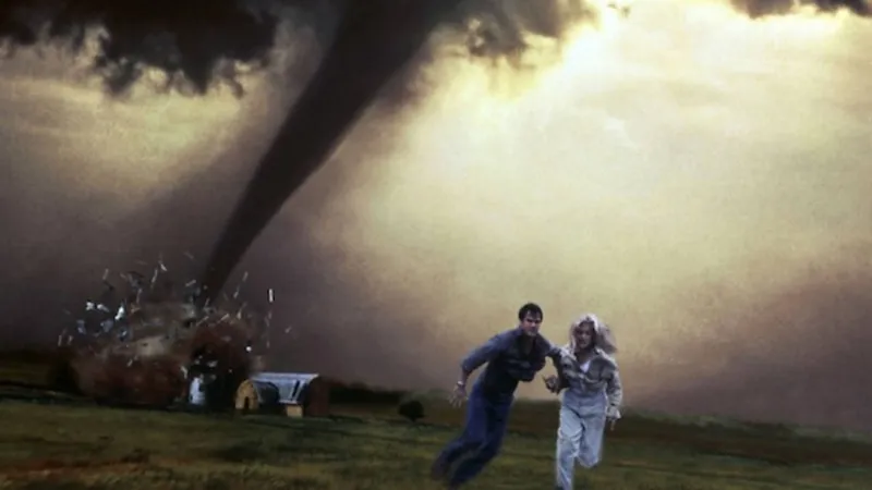 5. Twister (1996) 